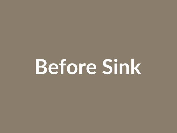 Old discolored sink before reglazing